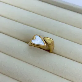 ANEL LUXO CORAÇÃO PEROLADO ASO2645