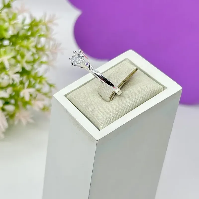 ANEL SOLITÁRIO 6 GARRAS AP1752