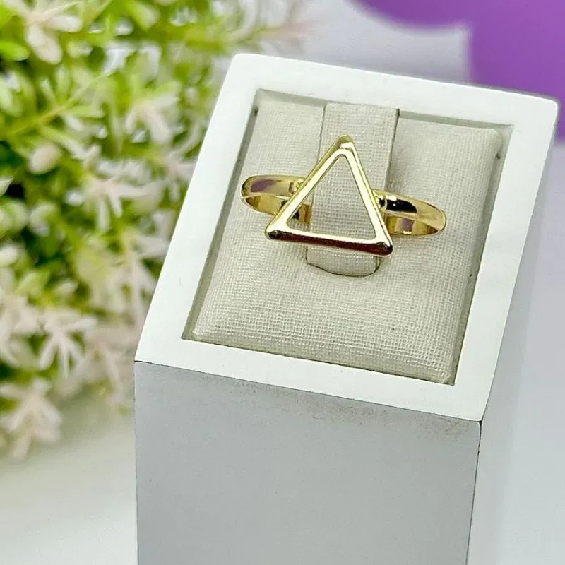 ANEL TRIÂNGULO VAZADO AO1765