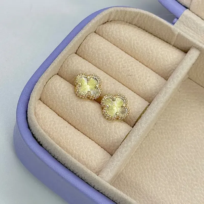 BRINCO TREVO BRILHANTE BO1742