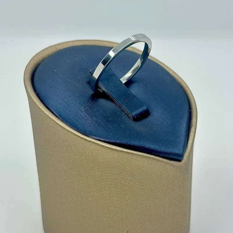 ALIANÇA QUADRADA FINA 2MM AÇO 316L AS1897