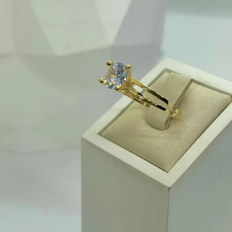 ANEL SOLITÁRIO GARRA ALTA PEDRA 8MM AO2017