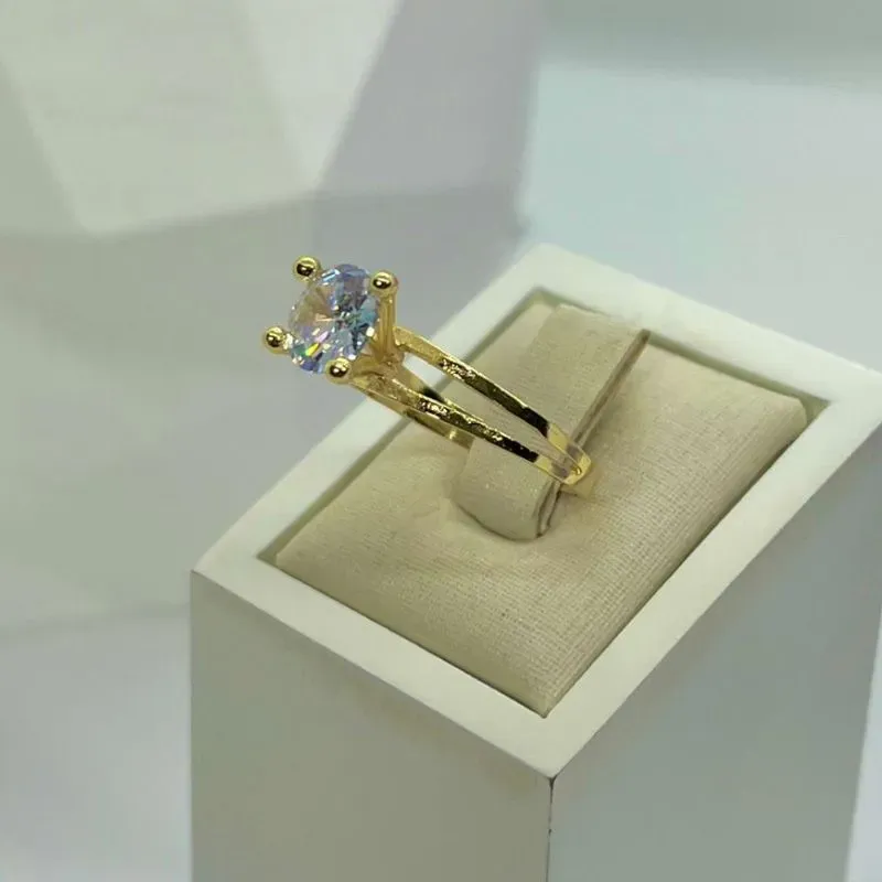 ANEL SOLITÁRIO GARRA ALTA PEDRA 8MM AO2017