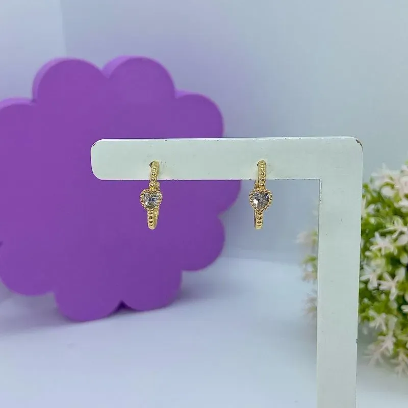 BRINCO ARGOLA FRISADA COM PONTO DE LUZ CORAÇÃO BO2525