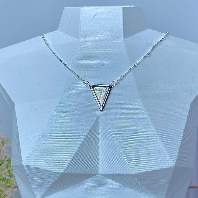 COLAR TRIANGLE CP1174