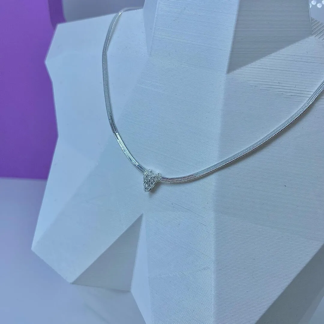 CHOKER FITA COM CORAÇÃO CRAVEJADO CP1384