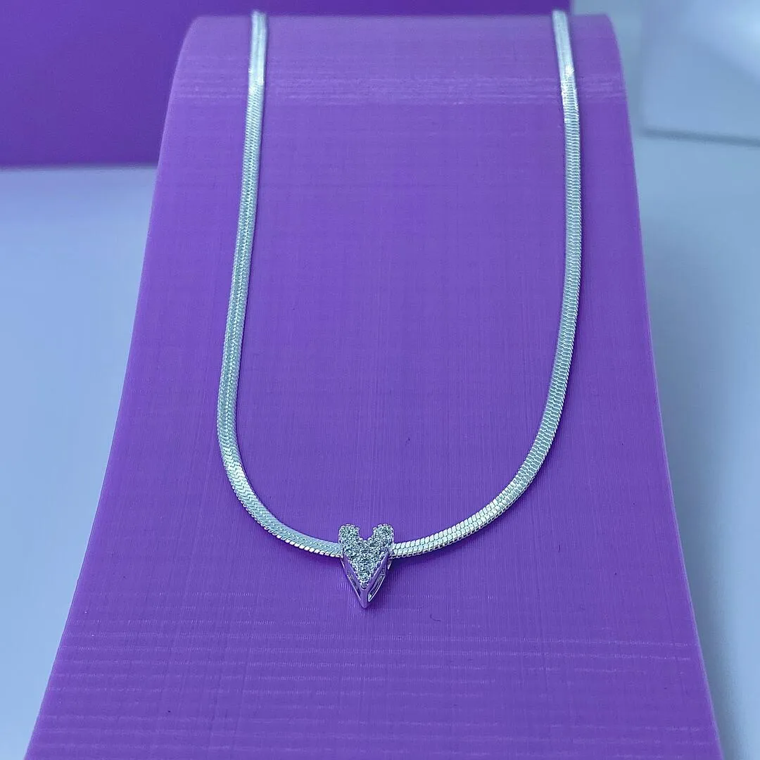 CHOKER FITA COM CORAÇÃO CRAVEJADO CP1384