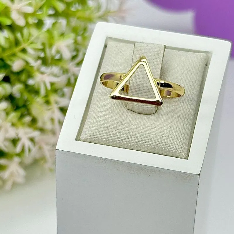 ANEL TRIÂNGULO VAZADO AO1765