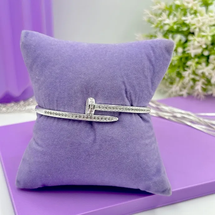 BRACELETE PREGO GRAVEJADO BRACP1833