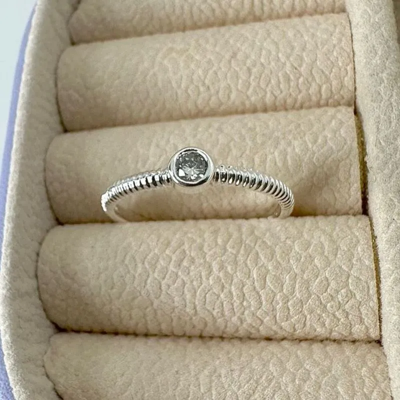 ANEL SOLITÁRIO ARO DETALHADO AP1366