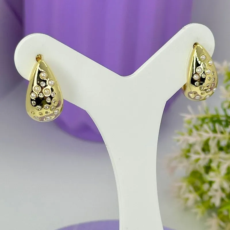 BRINCO GOTA ROBUSTA CRAVEJADA ZIRCONIAS E PEROLAS