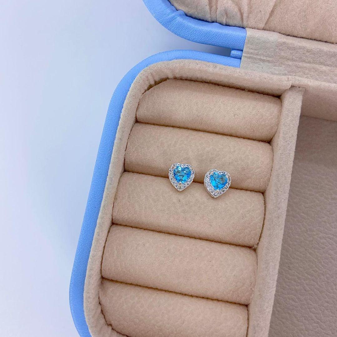 BRINCO MINI CORAÇÃO AZUL CRAVEJADO MICROZIRCONIAS BP2735