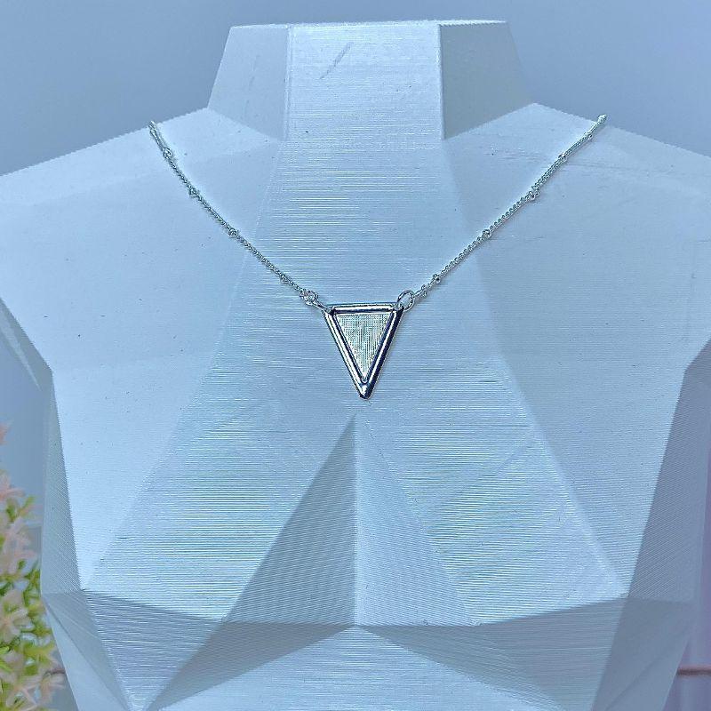 COLAR TRIANGLE CP1174