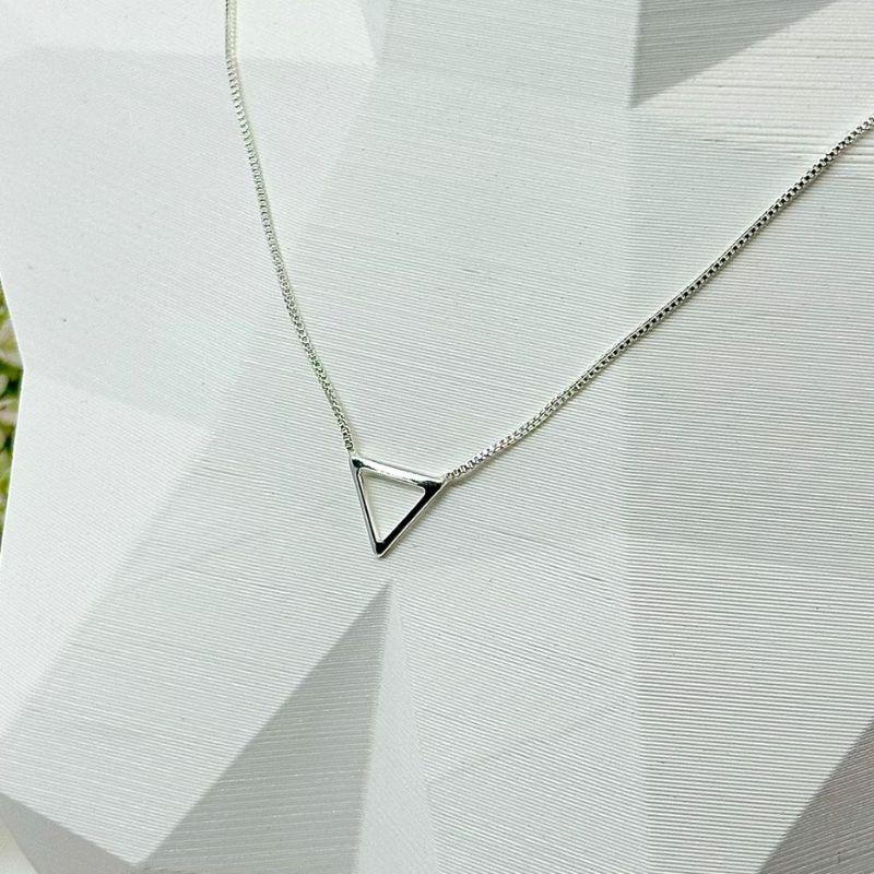 COLAR TRIÂNGULO VAZADO CP1772